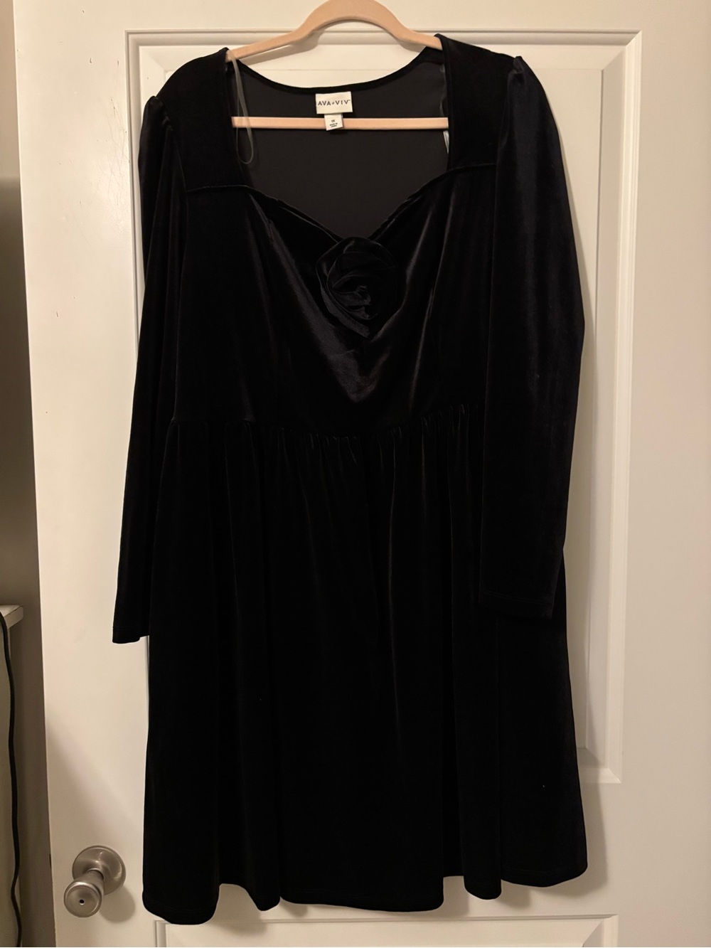 Ava & Viv Black Velvet Long Sleeve Rose-Accent Dress